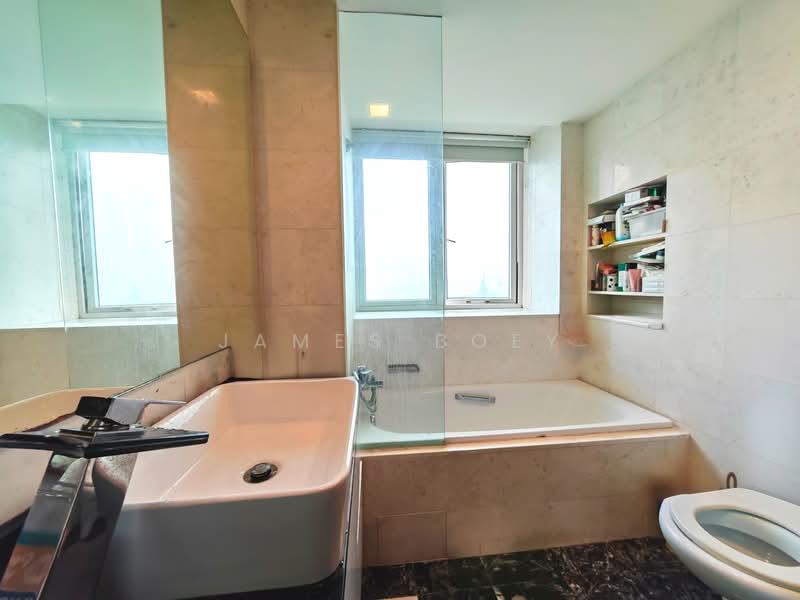 Edelweiss Park Condo, 80 Flora Road, 3 Bedrooms, 1,336 sqft, Condominium For Sale, by James Boey, 500155113 - Bathroom - PropertyGuru.com.sg