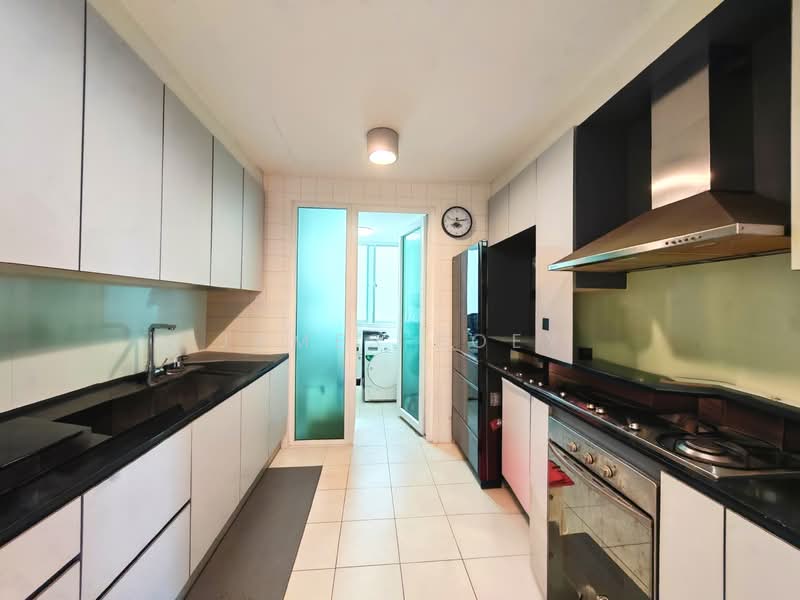 Edelweiss Park Condo, 80 Flora Road, 3 Bedrooms, 1,336 sqft, Condominium For Sale, by James Boey, 500155113 - Kitchen - PropertyGuru.com.sg