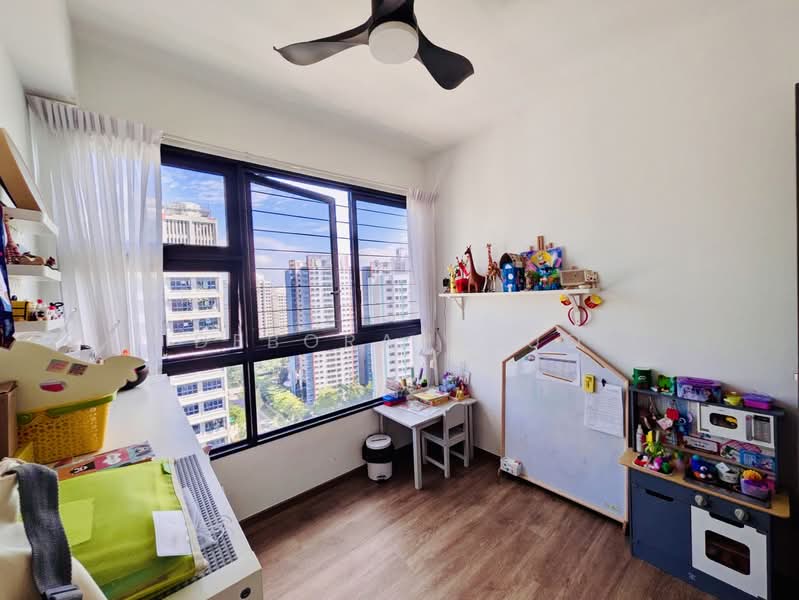 Lush Acres, Sengkang West Way/Fernvale, 4 Bedrooms, 1,346 sqft, Executive Condominium For Sale, by Deborah Guo, 500155121 - Bedroom - PropertyGuru.com.sg