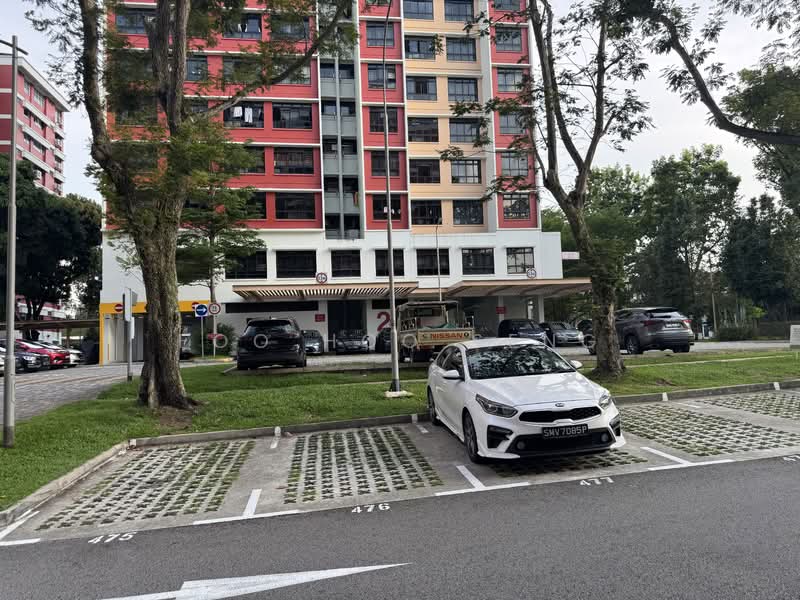 13 Toh Yi Drive, 13 Toh Yi Drive, 4 Bedrooms, 1,313 sqft, HDB Flat For Sale, by Foo Hoo Seng, 500155122 - VERY EASY PARKING VIA TOH YI DRIVE - PropertyGuru.com.sg