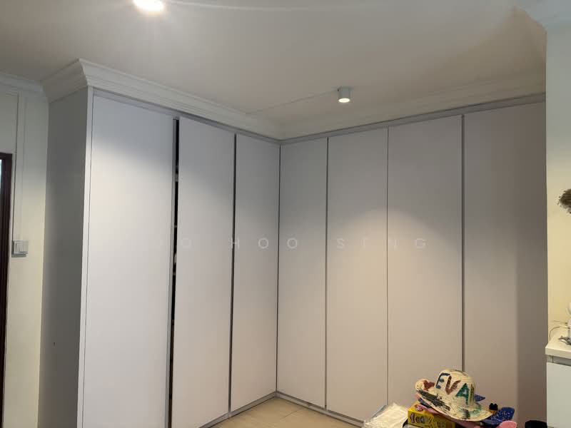13 Toh Yi Drive, 13 Toh Yi Drive, 4 Bedrooms, 1,313 sqft, HDB Flat For Sale, by Foo Hoo Seng, 500155122 - WARDROBE @ EXTENDED MASTER BEDROOM - PropertyGuru.com.sg