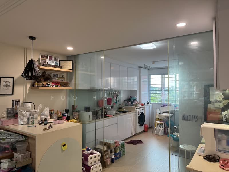 13 Toh Yi Drive, 13 Toh Yi Drive, 4 Bedrooms, 1,313 sqft, HDB Flat For Sale, by Foo Hoo Seng, 500155122 - OPEN CONCEPT RENOVATED KITCHEN , ISLAND - PropertyGuru.com.sg