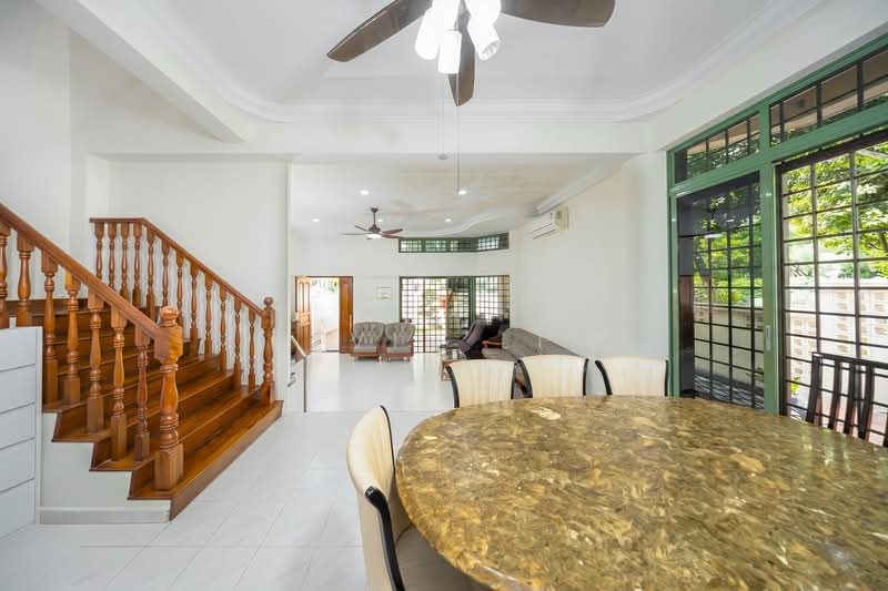 Hazel Park Terrace, 31 Hazel Park Terrace, 4 Bedrooms, 2,422 sqft, Corner Terrace For Sale, by Kevin Lim, 500155135 - Living Room - PropertyGuru.com.sg