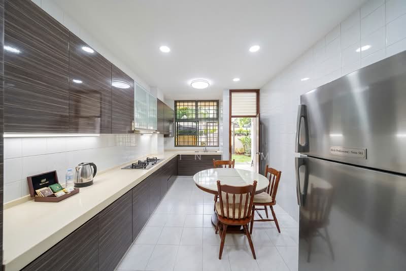Hazel Park Terrace, 31 Hazel Park Terrace, 4 Bedrooms, 2,422 sqft, Corner Terrace For Sale, by Kevin Lim, 500155135 - Kitchen - PropertyGuru.com.sg