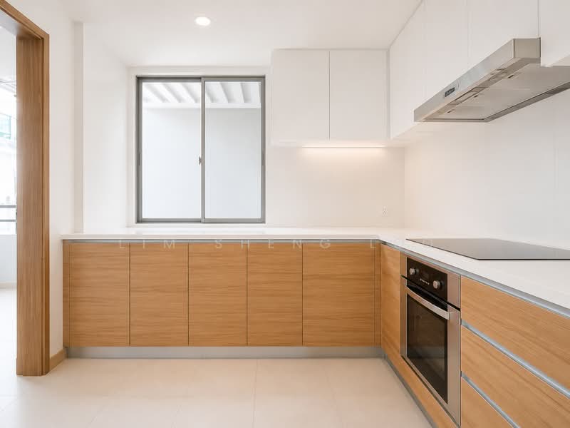 Waterfront Key, 772 Bedok Reservoir Road, 4 Bedrooms, 1,442 sqft, Condominium For Sale, by Lim Sheng Loo, 500155137 - Kitchen - PropertyGuru.com.sg