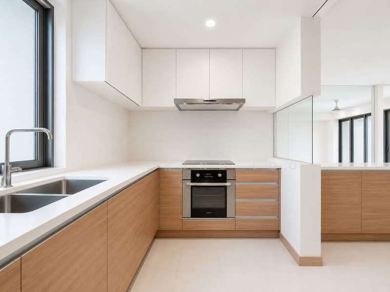 Waterfront Key, 772 Bedok Reservoir Road, 4 Bedrooms, 1,442 sqft, Condominium For Sale, by Lim Sheng Loo, 500155137 - Kitchen - PropertyGuru.com.sg