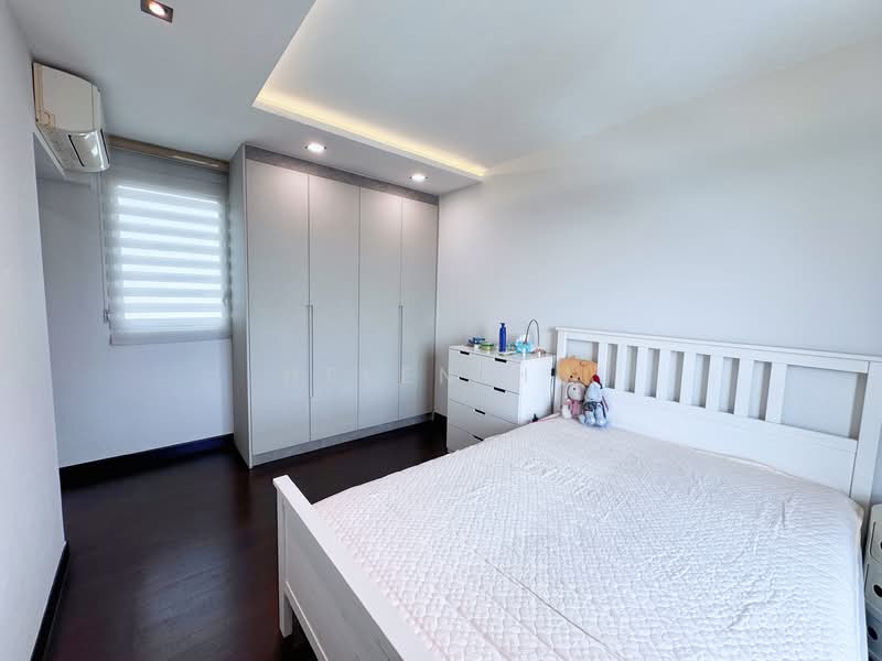 296C Bukit Batok Street 22, 296C Bukit Batok Street 22, 3 Bedrooms, 990 sqft, HDB Flat For Sale, by Helen HU, 500155141 - Bedroom - PropertyGuru.com.sg