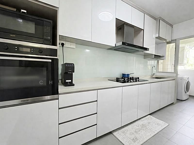 322A Sumang Walk, 322A Sumang Walk, 3 Bedrooms, 1,302 sqft, HDB Flat For Sale, by Chal Sulaiman, 500155156 - Kitchen - PropertyGuru.com.sg