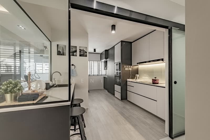 337 Jurong East Avenue 1, 337 Jurong East Avenue 1, 4 Bedrooms, 1,604 sqft, HDB Flat For Sale, by Clement Huang, 500155158 - Kitchen - PropertyGuru.com.sg