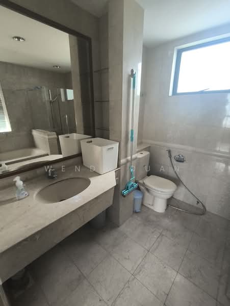 Twin Heights, 352 Balestier Road, 4 Bedrooms, 1,421 sqft, Apartment For Rent, by Wendy Duan, 500155166 - Bathroom - PropertyGuru.com.sg