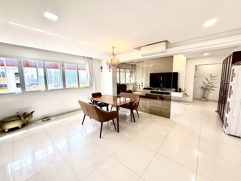 816 Jellicoe Road, 816 Jellicoe Road, 3 Bedrooms, 1,184 sqft, HDB Flat For Sale, by Vivian Wang, 500155168 - Living Room - PropertyGuru.com.sg
