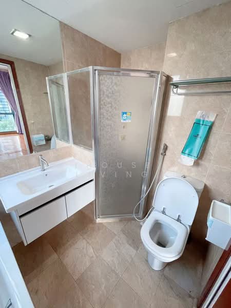 Blue Horizon, 21 West Coast Crescent, Room Rental, 120 sqft, Condominium For Rent, by Fennie, 500155170 - Bathroom - PropertyGuru.com.sg