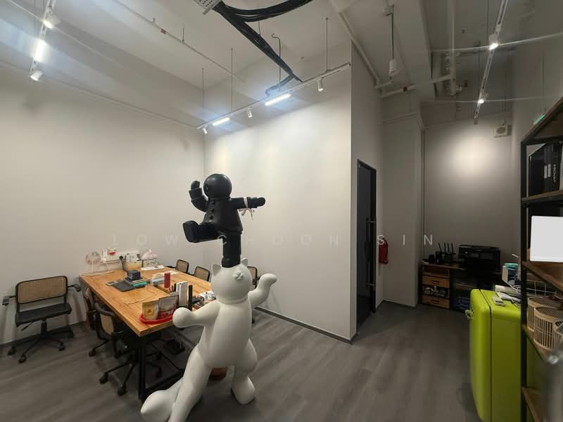 CT Hub, 2 Kallang Avenue, 1,668 sqft, Light Industrial (B1) For Sale, by Low Choon Sin, 500155175 - Interior - CommercialGuru.com.sg