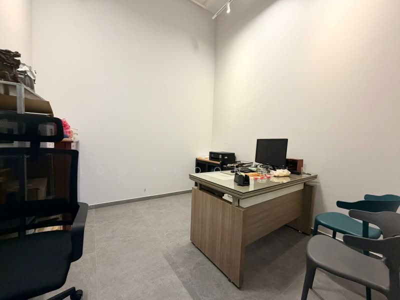 CT Hub, 2 Kallang Avenue, 1,668 sqft, Light Industrial (B1) For Sale, by Low Choon Sin, 500155175 - Study - CommercialGuru.com.sg