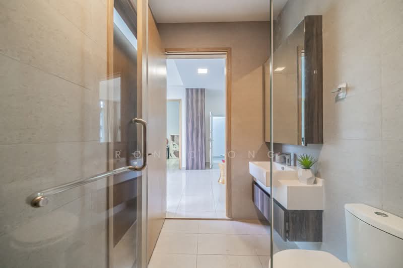 KAP Residences, 11 King Albert Park, 2 Bedrooms, 700 sqft, Condominium For Sale, by Ron Chong, 500155180 - Bathroom - PropertyGuru.com.sg
