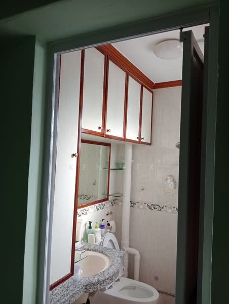 54 Pipit Road, 54 Pipit Road, 3 Bedrooms, 1,001 sqft, HDB Flat For Sale, by Ken Pek, 500155187 - Bathroom - PropertyGuru.com.sg
