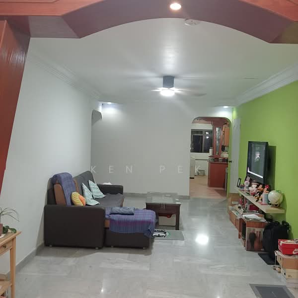 54 Pipit Road, 54 Pipit Road, 3 Bedrooms, 1,001 sqft, HDB Flat For Sale, by Ken Pek, 500155187 - Living Room - PropertyGuru.com.sg