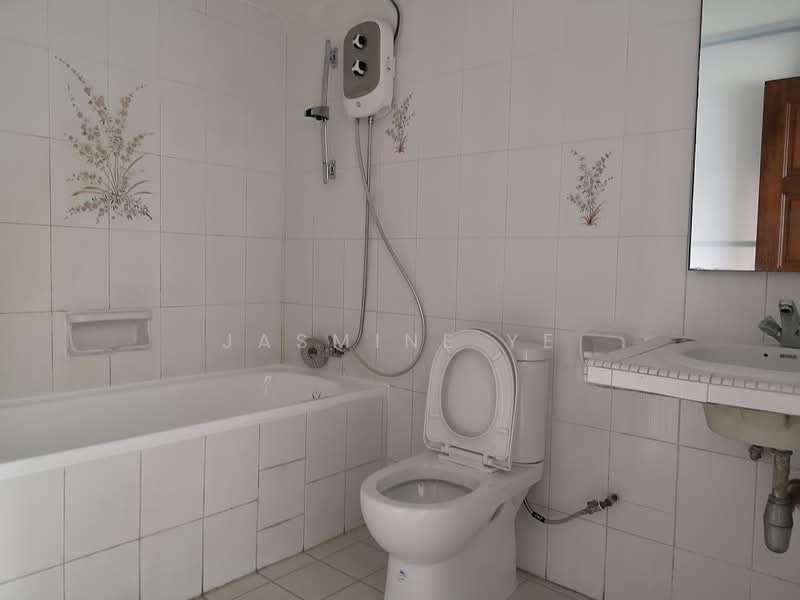 336 River Valley, 336 River Valley Road, 2 Bedrooms, 1,539 sqft, Apartment For Rent, by Jasmine Ye, 500155201 - Bathroom - PropertyGuru.com.sg
