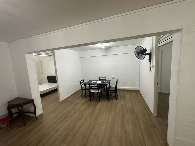 213 Bukit Batok Street 21, 213 Bukit Batok Street 21, 2 Bedrooms, 882 sqft, HDB Flat For Rent, by Johnson Lim, 500155203 - Dining Room - PropertyGuru.com.sg