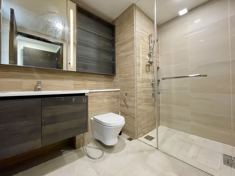 Sims Urban Oasis, 2 Sims Drive, 3 Bedrooms, 1,023 sqft, Condominium For Sale, by Fulin Lee, 500155209 - Bathroom - PropertyGuru.com.sg