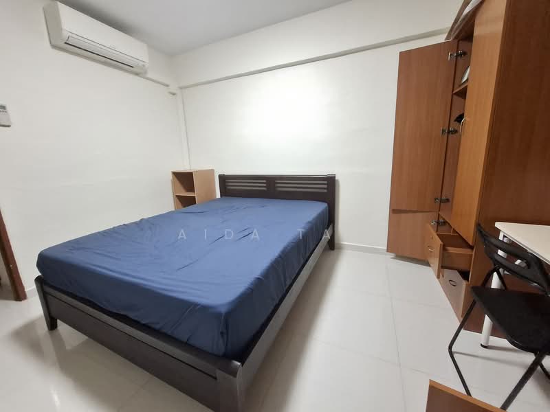 110 Jurong East Street 13, 110 Jurong East Street 13, Room Rental, 150 sqft, HDB Flat For Rent, by Aida Tay, 500155217 - Bedroom - PropertyGuru.com.sg