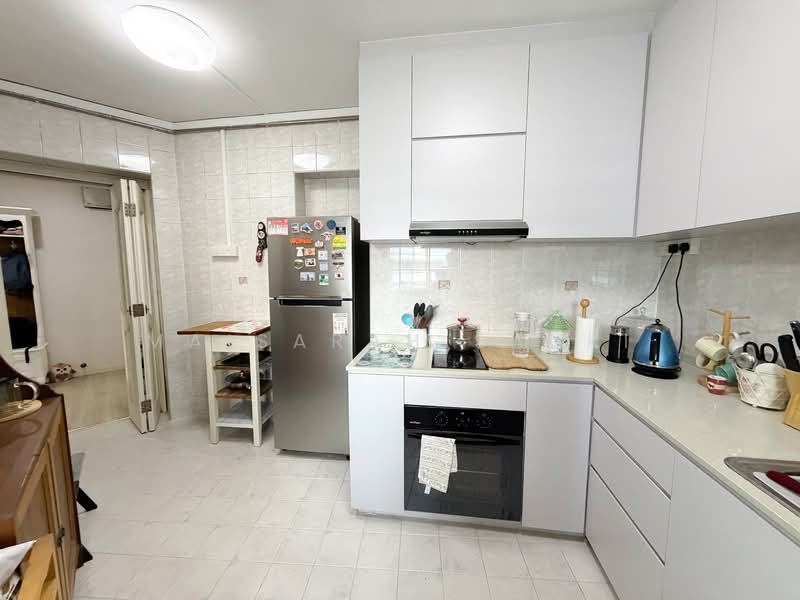 650C Jurong West Street 61, 650C Jurong West Street 61, 3 Bedrooms, 978 sqft, HDB Flat For Sale, by Maisarah Sauki, 500155270 - Kitchen - PropertyGuru.com.sg
