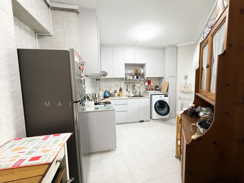 650C Jurong West Street 61, 650C Jurong West Street 61, 3 Bedrooms, 978 sqft, HDB Flat For Sale, by Maisarah Sauki, 500155270 - Kitchen - PropertyGuru.com.sg