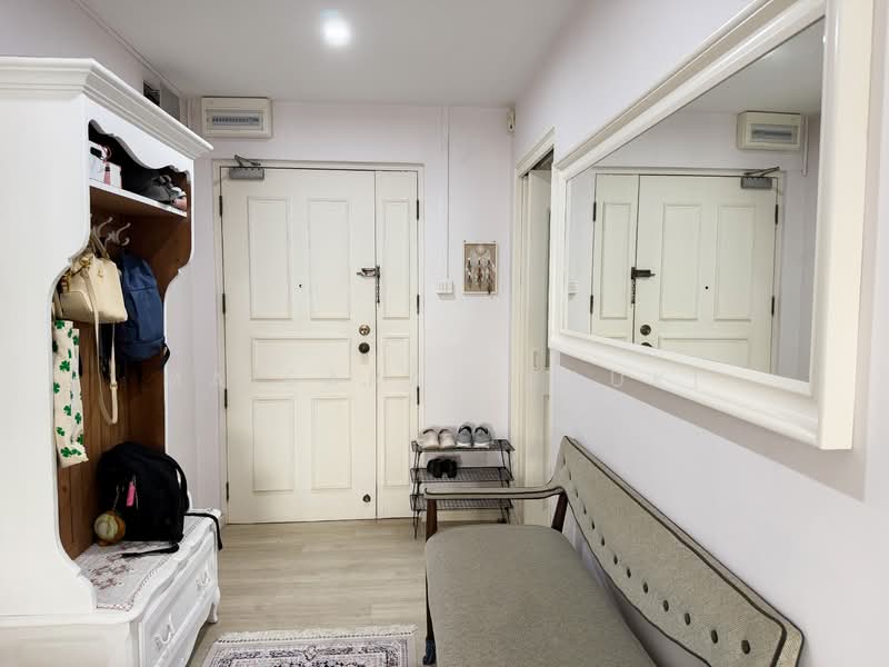 650C Jurong West Street 61, 650C Jurong West Street 61, 3 Bedrooms, 978 sqft, HDB Flat For Sale, by Maisarah Sauki, 500155270 - Entrance - PropertyGuru.com.sg