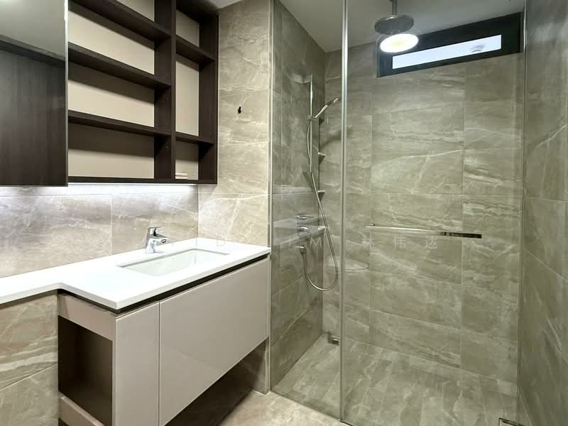 Lake Grande, 2 Jurong Lake Link, 1 Bedroom, 474 sqft, Condominium For Sale, by David Lim 林伟达, 500155271 - Bathroom - PropertyGuru.com.sg