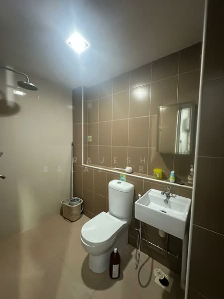 644 Woodlands Ring Road, 644 Woodlands Ring Road, 2 Bedrooms, 990 sqft, HDB Flat For Rent, by Rajesh Balasubramanian, 500155298 - Bathroom - PropertyGuru.com.sg