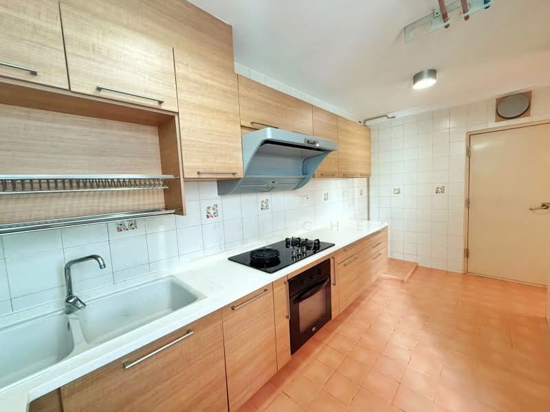 186 Punggol Central, 186 Punggol Central, 4 Bedrooms, 1,378 sqft, HDB Flat For Sale, by Tan Pei Cheng (Pei), 500155319 - Fully equipped kitchen - PropertyGuru.com.sg