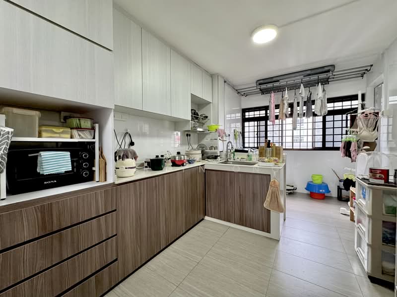 157 Tampines Street 12, 157 Tampines Street 12, 2 Bedrooms, 732 sqft, HDB Flat For Sale, by Mervyn Ong, 500155325 - Kitchen - PropertyGuru.com.sg