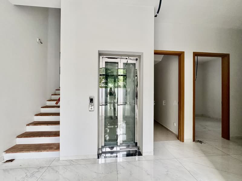 Brand new east side landed - Private and exclusive with pte lift + pool, , 9 Bedrooms, 4,545 sqft, Detached House For Sale, by Stephanie Seah, 500155326 - Interior - PropertyGuru.com.sg