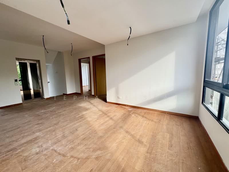 Brand new east side landed - Private and exclusive with pte lift + pool, , 9 Bedrooms, 4,545 sqft, Detached House For Sale, by Stephanie Seah, 500155326 - Interior - PropertyGuru.com.sg