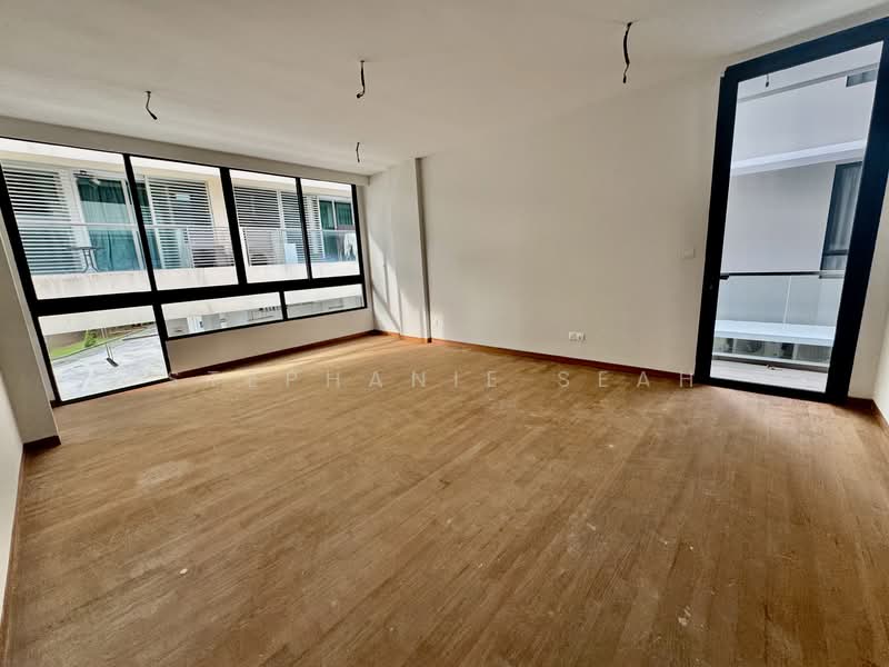 Brand new east side landed - Private and exclusive with pte lift + pool, , 9 Bedrooms, 4,545 sqft, Detached House For Sale, by Stephanie Seah, 500155326 - Interior - PropertyGuru.com.sg
