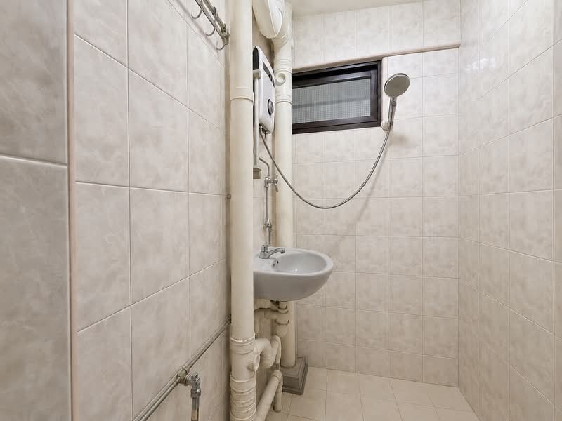 65 Kallang Bahru, 65 Kallang Bahru, 2 Bedrooms, 700 sqft, HDB Flat For Sale, by Casey Koo 古家进, 500155354 - Bathroom - PropertyGuru.com.sg