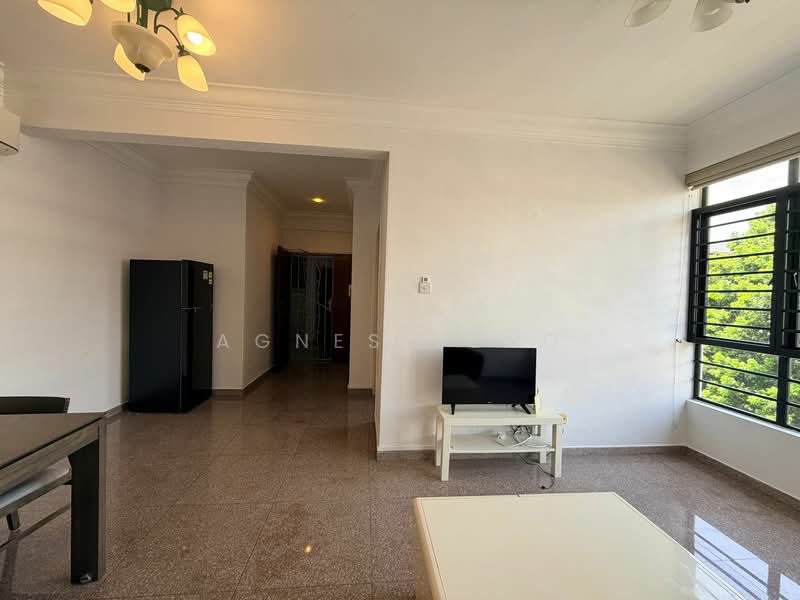 Casa Sarina, 101 Lorong Sarina, 1 Bedroom, 667 sqft, Condominium For Rent, by Agnes Seng, 500155359 - Living Room - PropertyGuru.com.sg