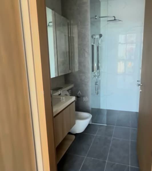 Sanctuary @ Newton, 2 Surrey Rd, 3 Bedrooms, 1,023 sqft, Condominium For Rent, by Anthea Yeo 杨丽娇, 500155360 - Bathroom - PropertyGuru.com.sg