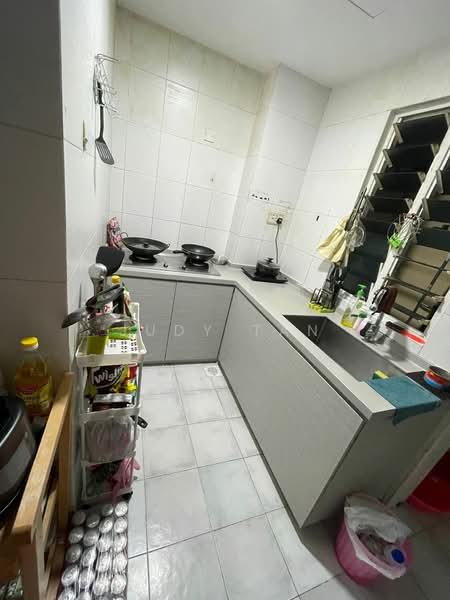 Sims Meadows, 8 Lorong 33 Geylang, Room Rental, 180 sqft, Condominium For Rent, by Judy Tan, 500155366 - Kitchen - PropertyGuru.com.sg