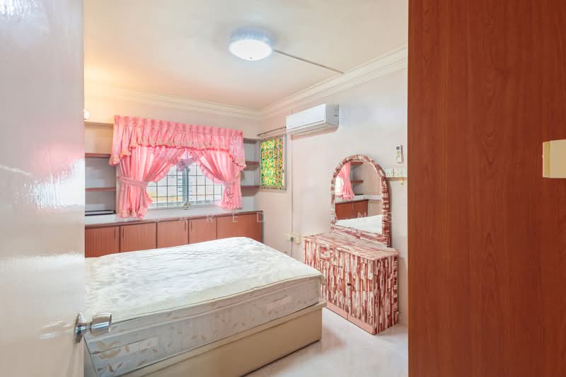 668C Jurong West Street 64, 668C Jurong West Street 64, 3 Bedrooms, 914 sqft, HDB Flat For Sale, by Jared Kang, 500155369 - Bedroom - PropertyGuru.com.sg