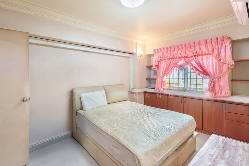 668C Jurong West Street 64, 668C Jurong West Street 64, 3 Bedrooms, 914 sqft, HDB Flat For Sale, by Jared Kang, 500155369 - Bedroom - PropertyGuru.com.sg