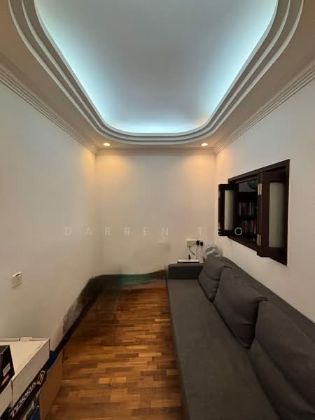 ❤️ Spacious and Cosy Apartment At Balmoral Park ❤️, , 3 Bedrooms, 2,745 sqft, Walk-up Apartment For Rent, by Darren Teo, 500155383 - Living Room - PropertyGuru.com.sg