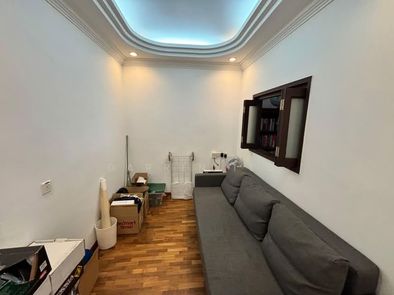 ❤️ Spacious and Cosy Apartment At Balmoral Park ❤️, , 3 Bedrooms, 2,745 sqft, Walk-up Apartment For Rent, by Darren Teo, 500155383 - Study - PropertyGuru.com.sg