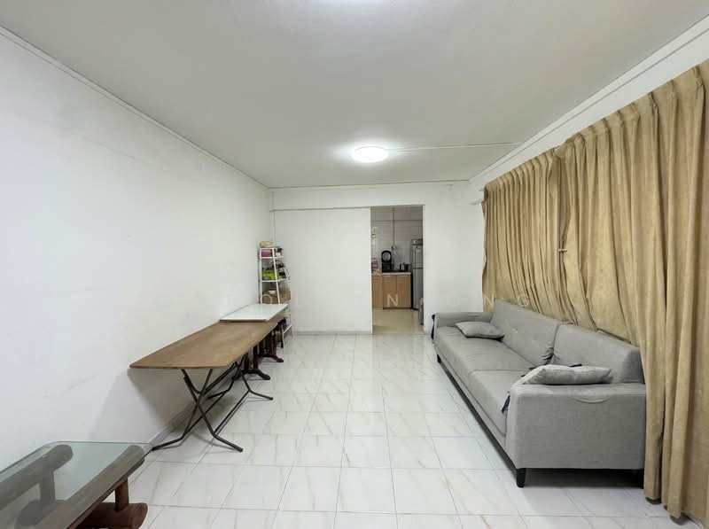 619 Yishun Ring Road, 619 Yishun Ring Road, 3 Bedrooms, 915 sqft, HDB Flat For Sale, by Carollyn Ong, 500155395 - Living Room - PropertyGuru.com.sg