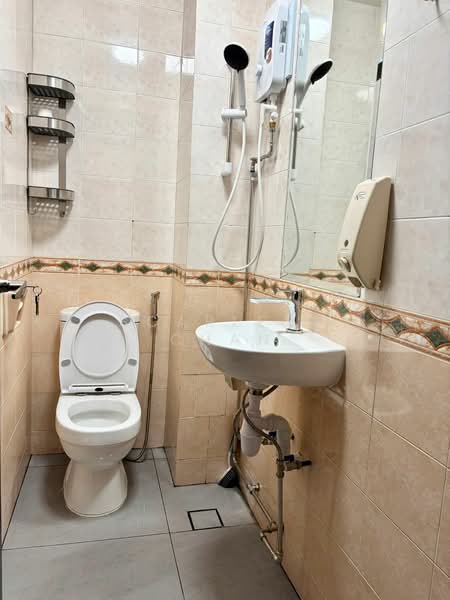 Westwood Park, Westwood Avenue, Room Rental, 300 sqft, Terraced House For Rent, by Scarlett Chan, 500155409 - Bathroom - PropertyGuru.com.sg
