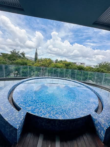 The Minton, 14 Hougang Street 11, 3 Bedrooms, 1,216 sqft, Condominium For Rent, by Herlinda ., 500155412 - Jacuzzi - PropertyGuru.com.sg