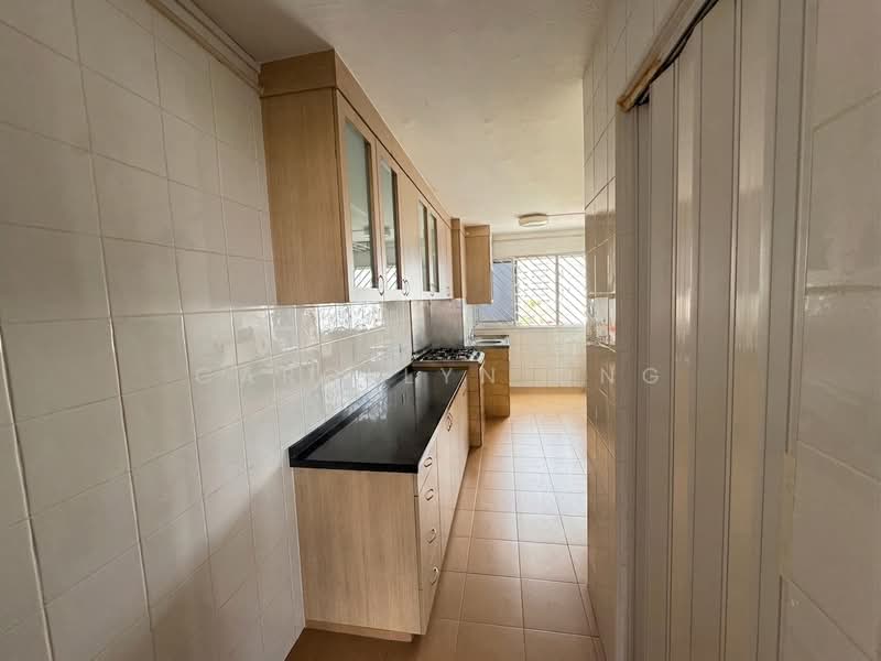 603 Hougang Avenue 4, 603 Hougang Avenue 4, 3 Bedrooms, 904 sqft, HDB Flat For Sale, by Carollyn Ong, 500155414 - Kitchen - PropertyGuru.com.sg