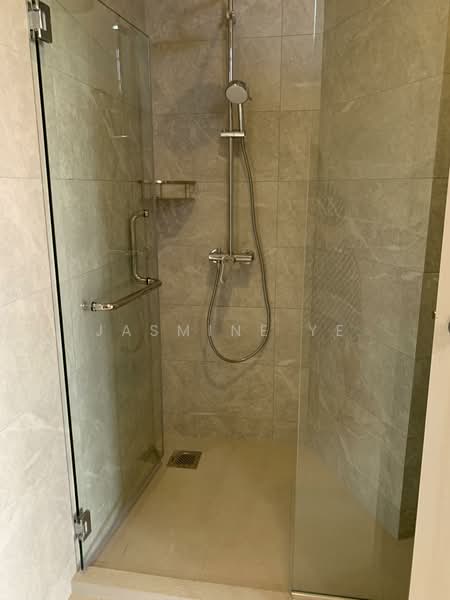 Orange Regency, 101 Fernhill Road, 4 Bedrooms, 2,422 sqft, Apartment For Rent, by Jasmine Ye, 500155430 - Bathroom - PropertyGuru.com.sg