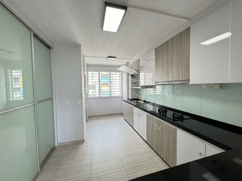 352 Ubi Avenue 1, 352 Ubi Avenue 1, 3 Bedrooms, 1,313 sqft, HDB Flat For Sale, by Carollyn Ong, 500155435 - Kitchen - PropertyGuru.com.sg