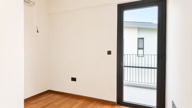 ⭐️⭐️LANDED7772@ Tanah Merah Brand New Corner Terrace, Tanah Merah, 5 Bedrooms, 5,565 sqft, Corner Terrace For Sale, by Joshua Loo, 500155436 - Balcony - PropertyGuru.com.sg
